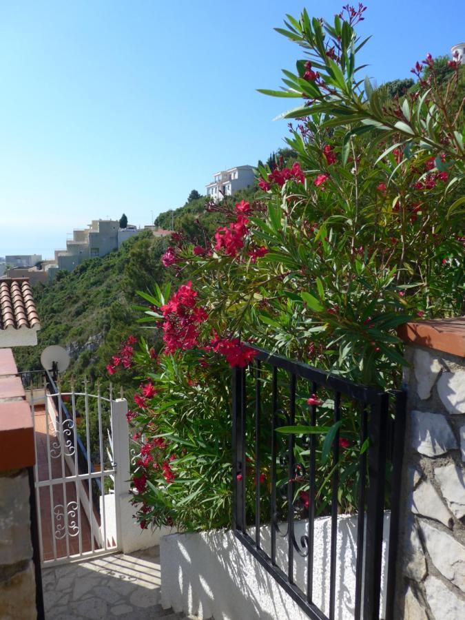 Atalayas: Castle And Sea Views Apartment *