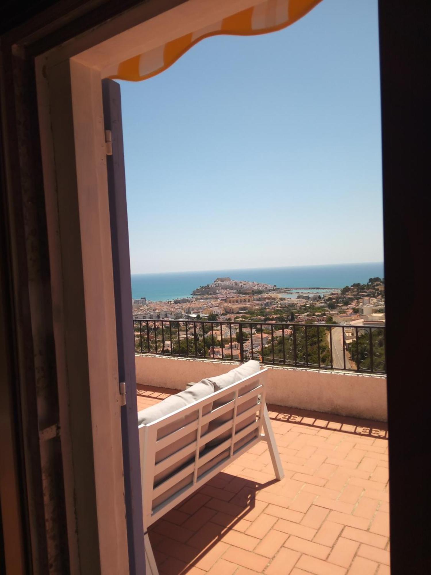 Atalayas: Castle And Sea Views Apartment Peñíscola